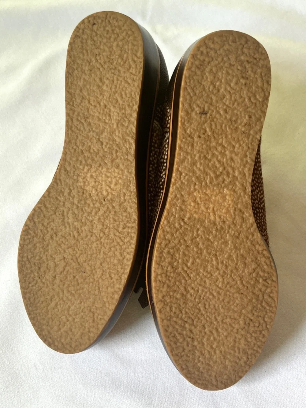 Vintage Cole Haan Spotted Pony Hair Oxford Lace-up Wedge Shoes